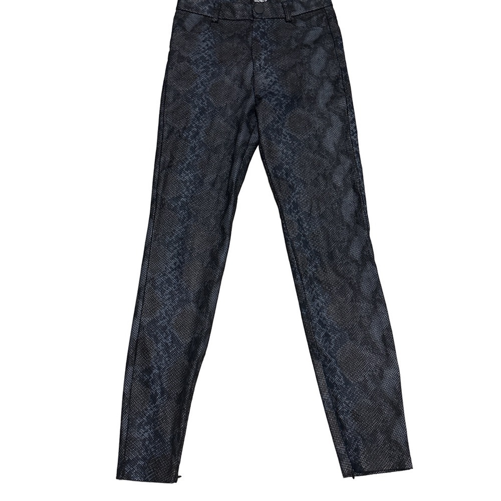 Zara’s Trafaluc Snakeskin Print Pants. Small - Picture 2 of 10
